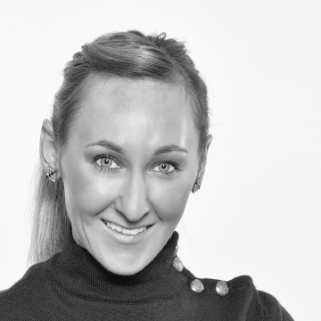Fiona Milnes (MBA, JD)